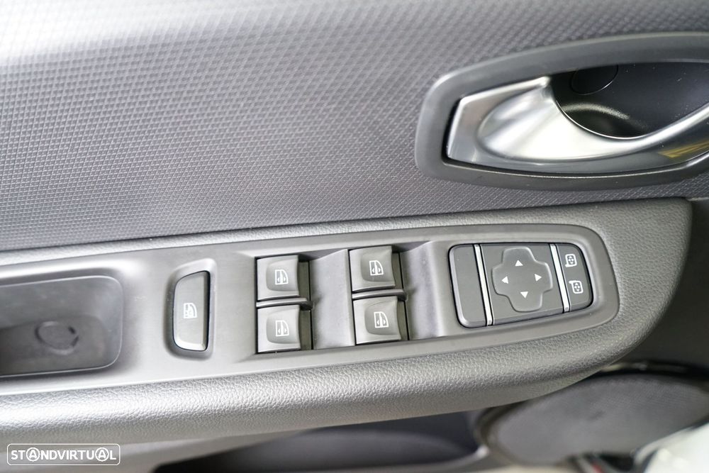 Renault Clio Sport Tourer 0.9 TCe Limited - 20