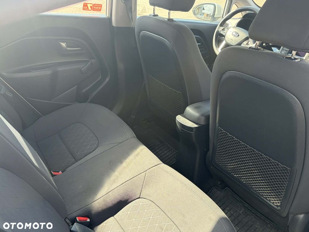 Kia Rio 1.2 M (klm) - 9
