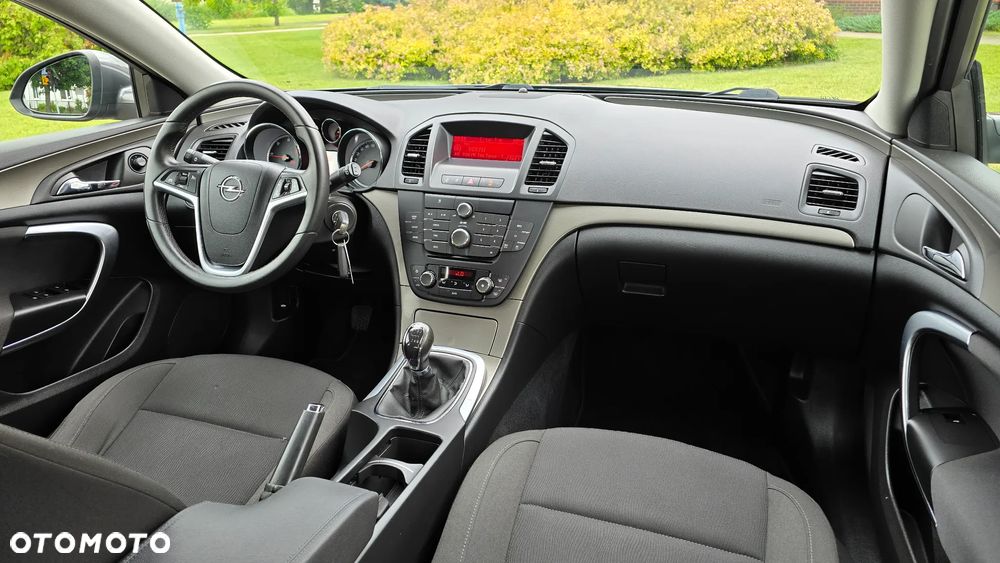 Opel Insignia - 11