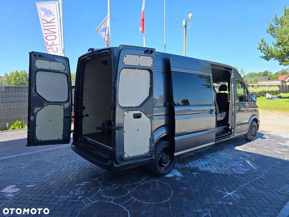 Volkswagen CRAFTER 4 MOTION AUTOMAT-8 Bie Długi 7-OSOBOWY BOGATA OPCJA WYPOSAŻENIA NAVI KAMERA COFANIA FUL LED LAKIER METALIZOWANY SALON PL STAN NOWY - 36