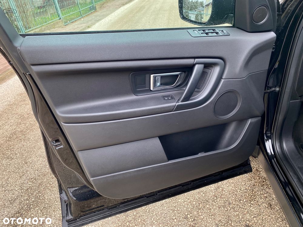 Land Rover Discovery Sport - 22