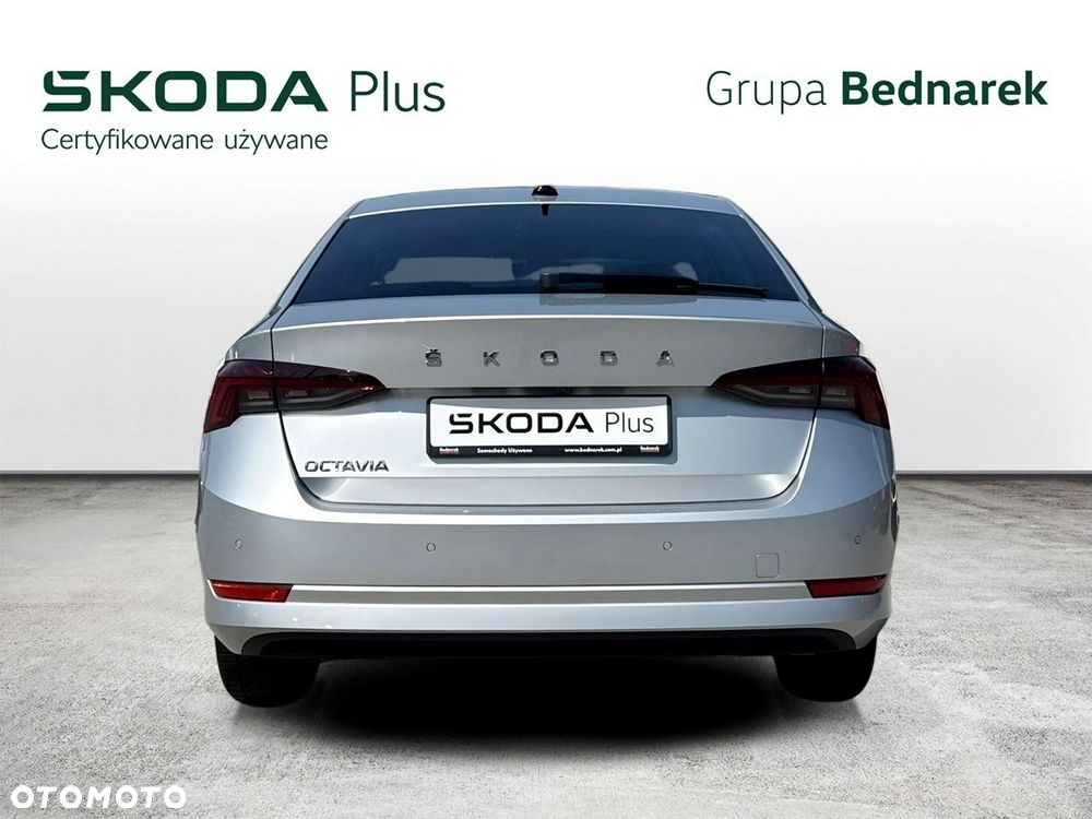 Skoda Octavia 2.0 TDI Ambition DSG - 4