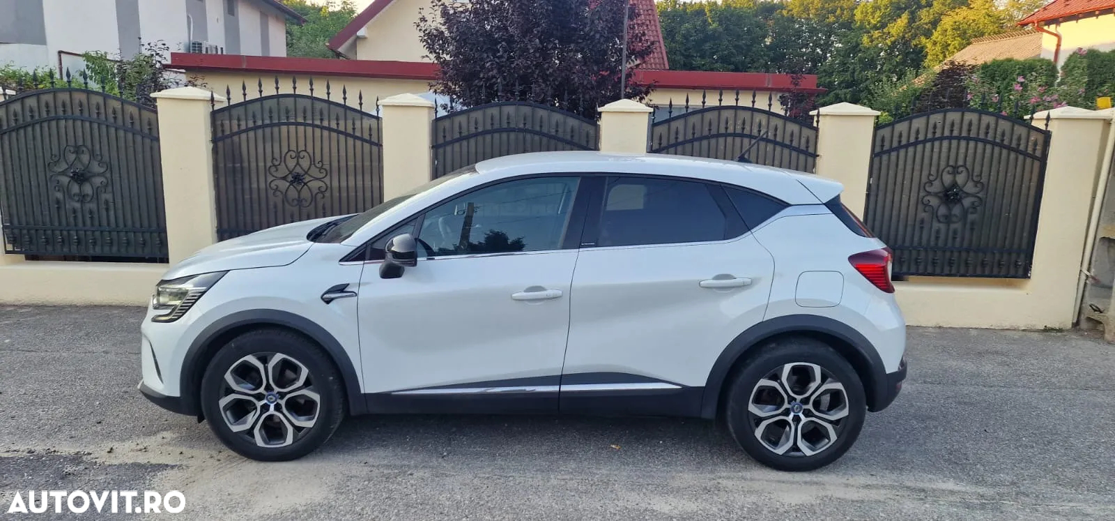 Renault Captur E-Tech Plug-In-Hybrid Intens - 10