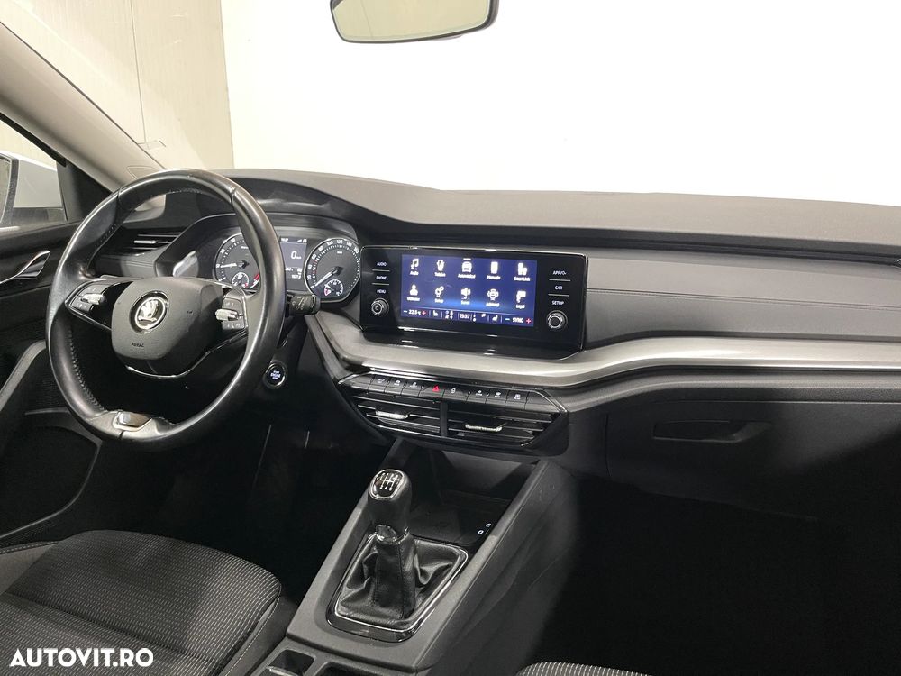 Skoda Octavia 1.5 TSI Ambition - 9