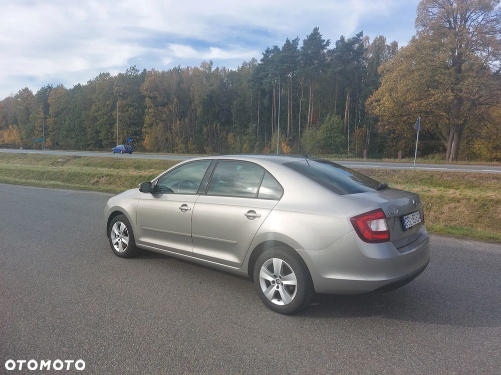 Skoda Rapid 2018 photo 2
