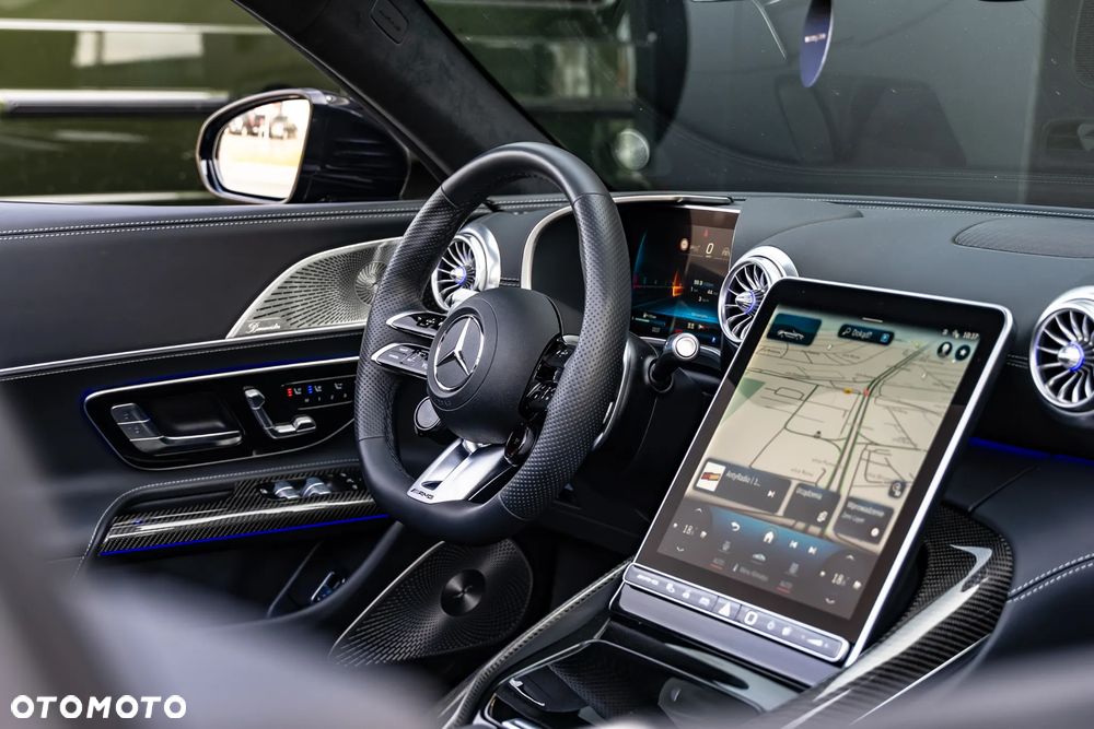 Mercedes-Benz SL AMG 63 4-Matic+ - 37