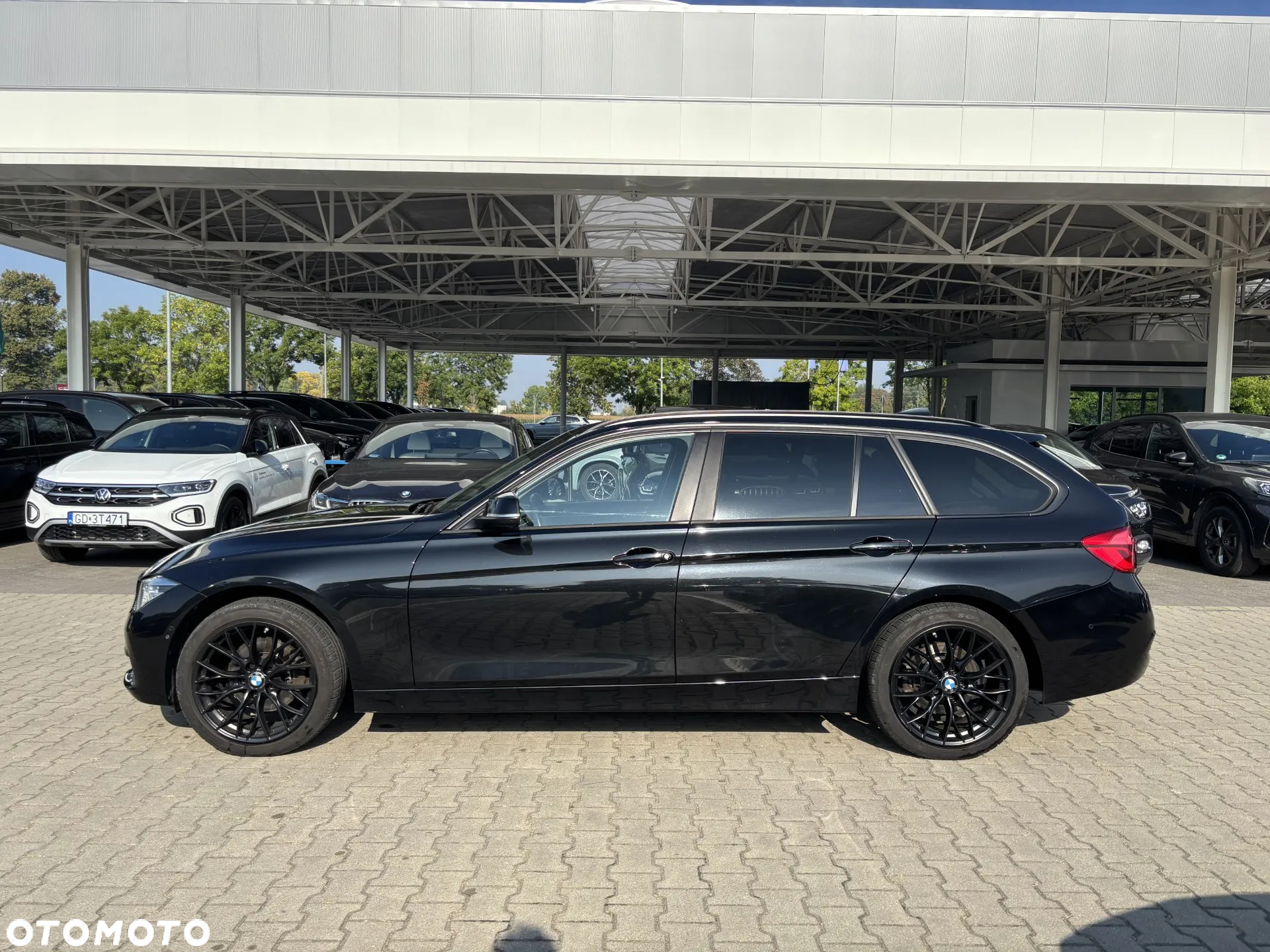 BMW Seria 3 320d Touring xDrive Advantage - 2