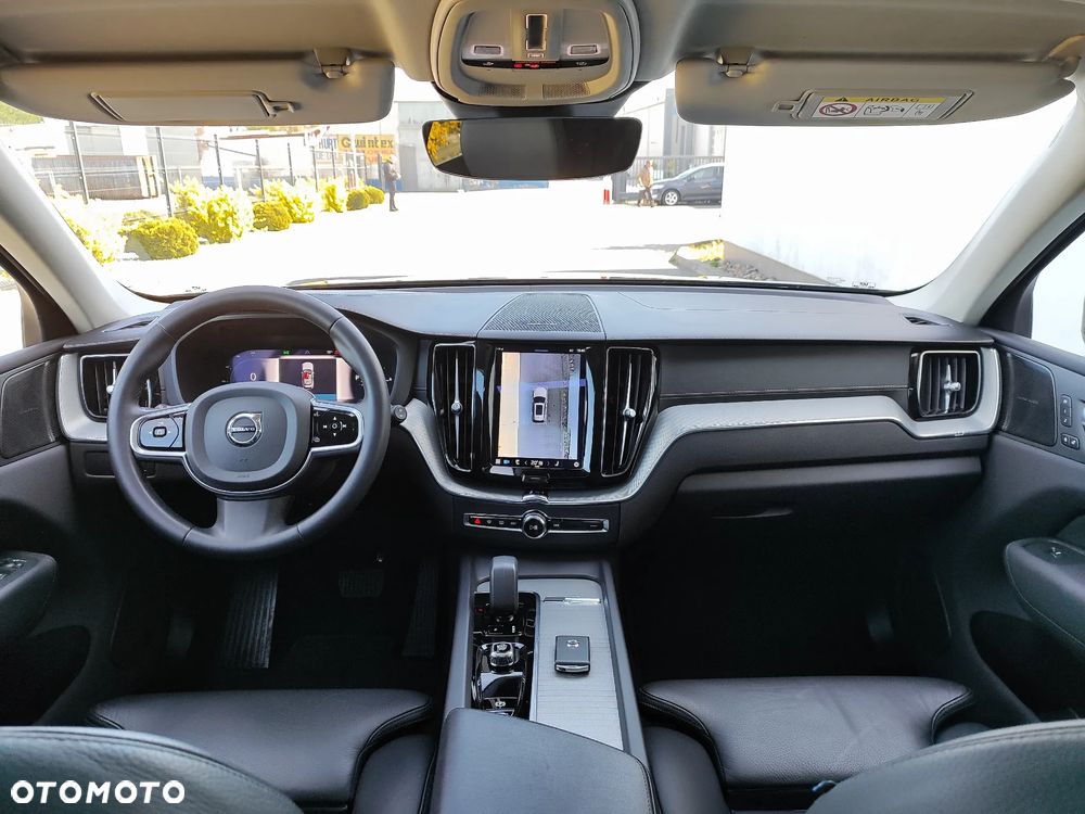 Volvo XC 60 T8 AWD Recharge Geartronic Inscription - 11