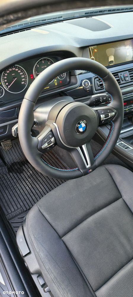 BMW Seria 5 525d Luxury Line - 16