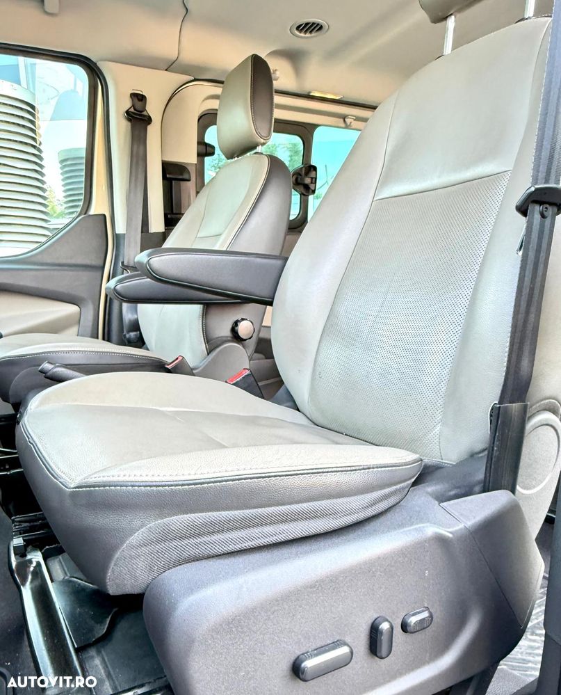 Ford Tourneo Custom - 15