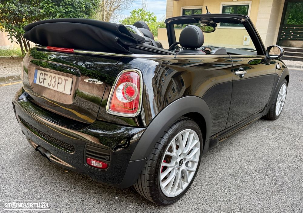 MINI Cabrio John Cooper Works - 6