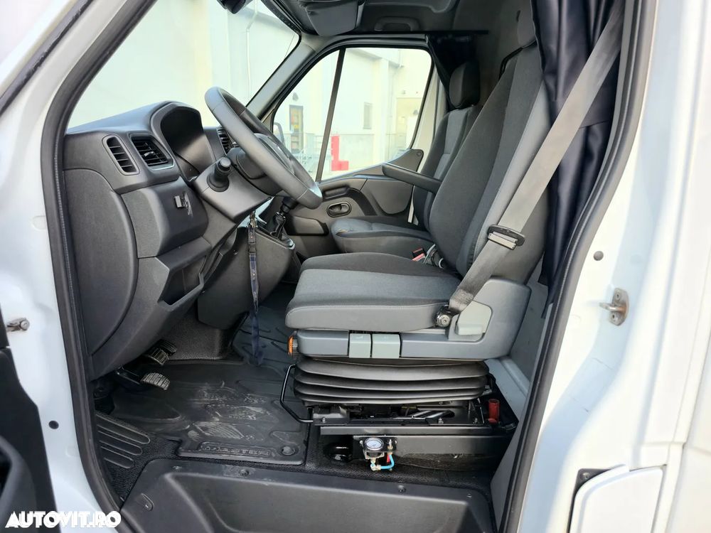 Renault Master - 9
