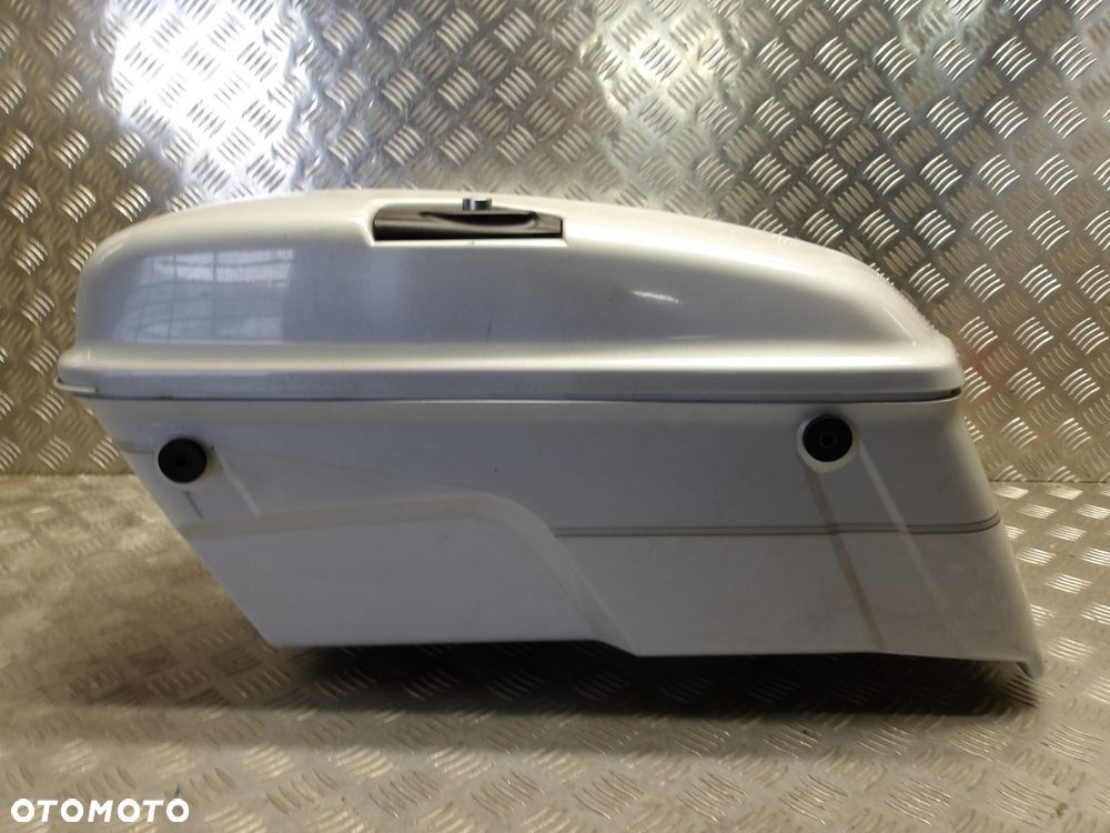 Kufer boczny prawy YAMAHA XVZ 1300 ROYAL STAR VENTURE 99-13r   PN. 4XY-Y2844-H1 - 5