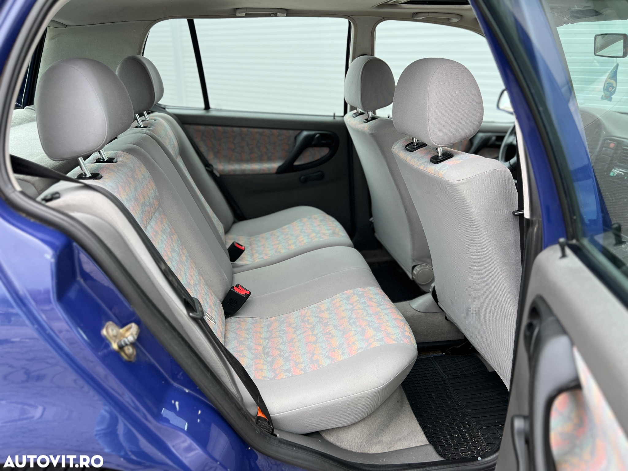 Volkswagen Polo - 11