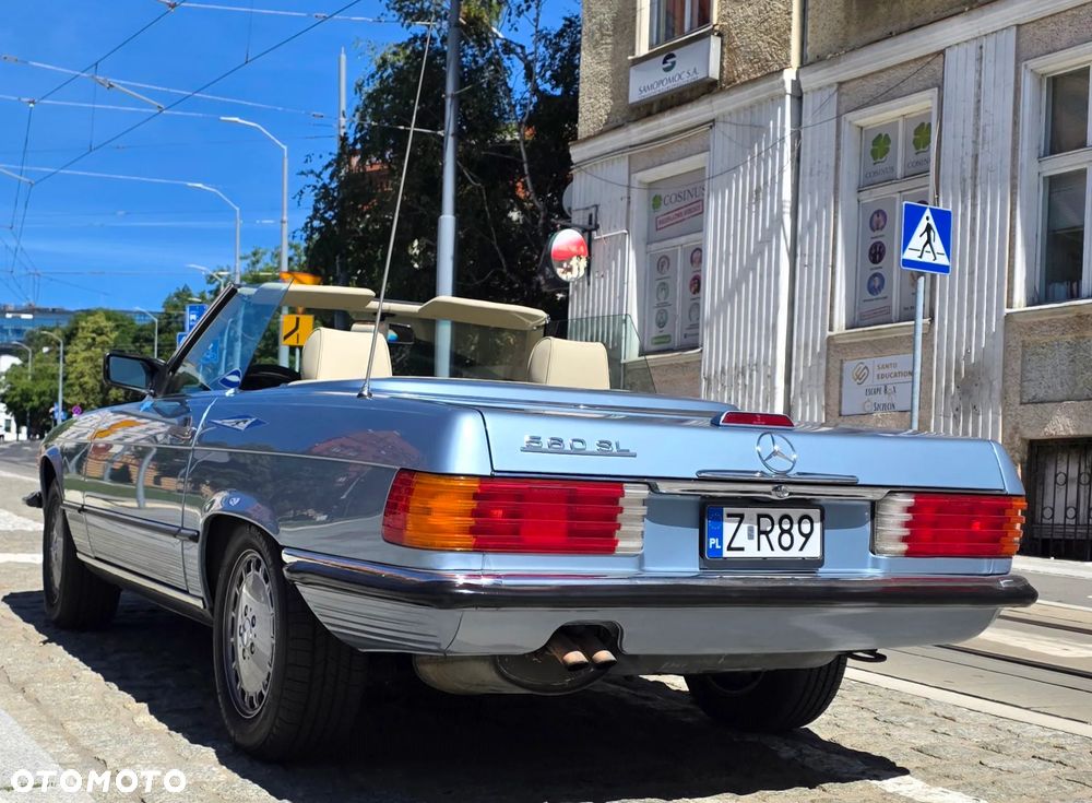 Mercedes-Benz SL - 13