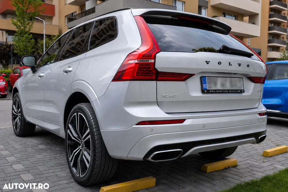 Volvo XC 60 B4 MHEV AWD R-Design - 5
