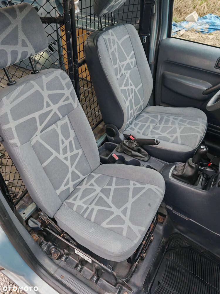 Ford Transit Connect - 16