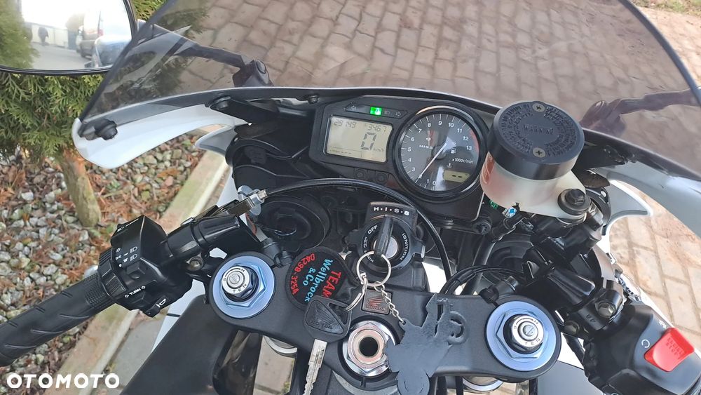 Honda CBR - 23