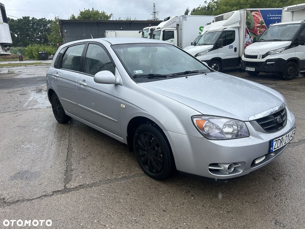 Kia Cerato - 2