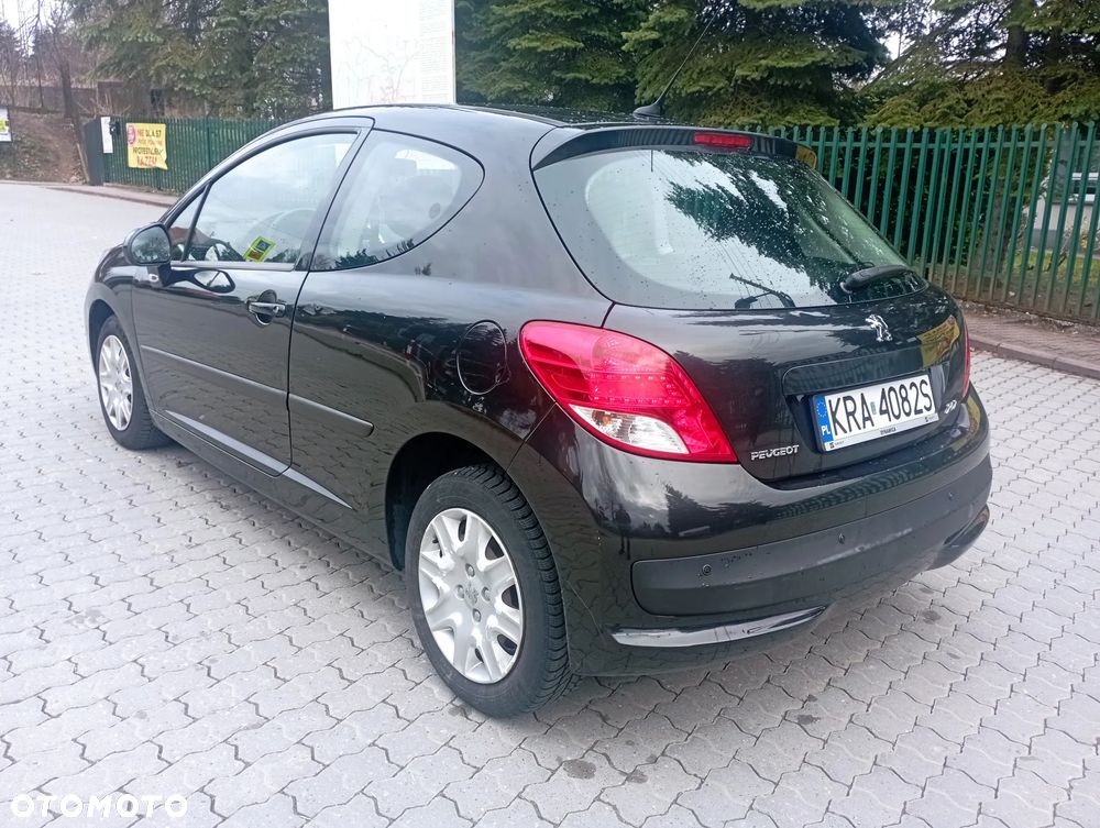Peugeot 207 70 HDi FAP Filou - 11