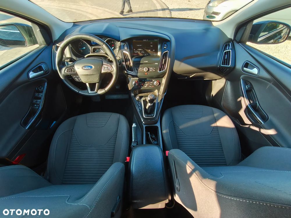 Ford Focus 1.0 EcoBoost STart-Stopp-System TITANIUM - 8