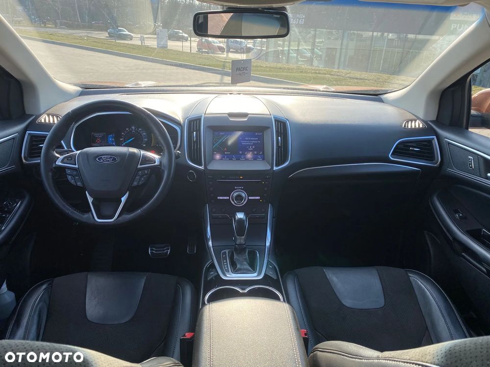 Ford Edge - 15