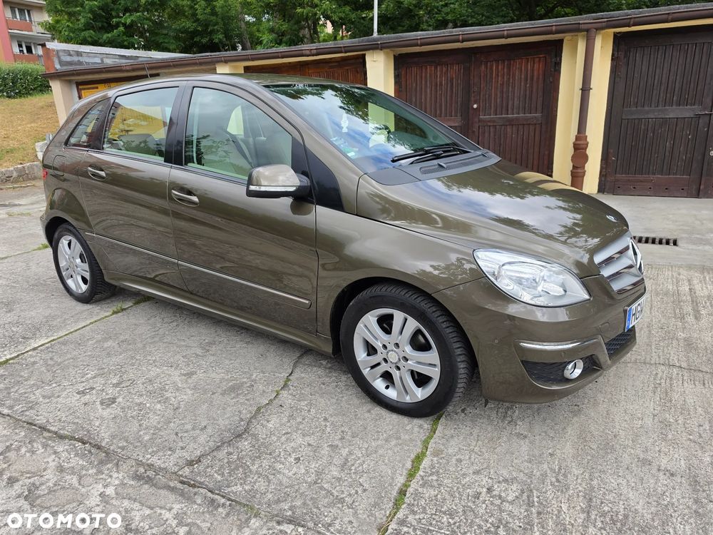 Mercedes-Benz Klasa B 180 CDI Autotronic Grand Edition - 4