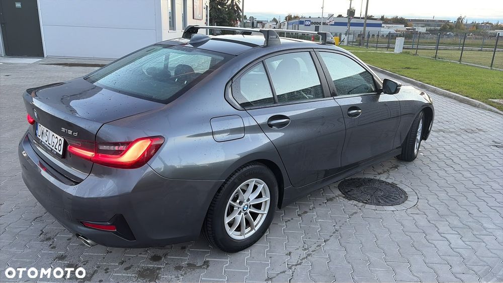 BMW 3 Series 2019 photo 4