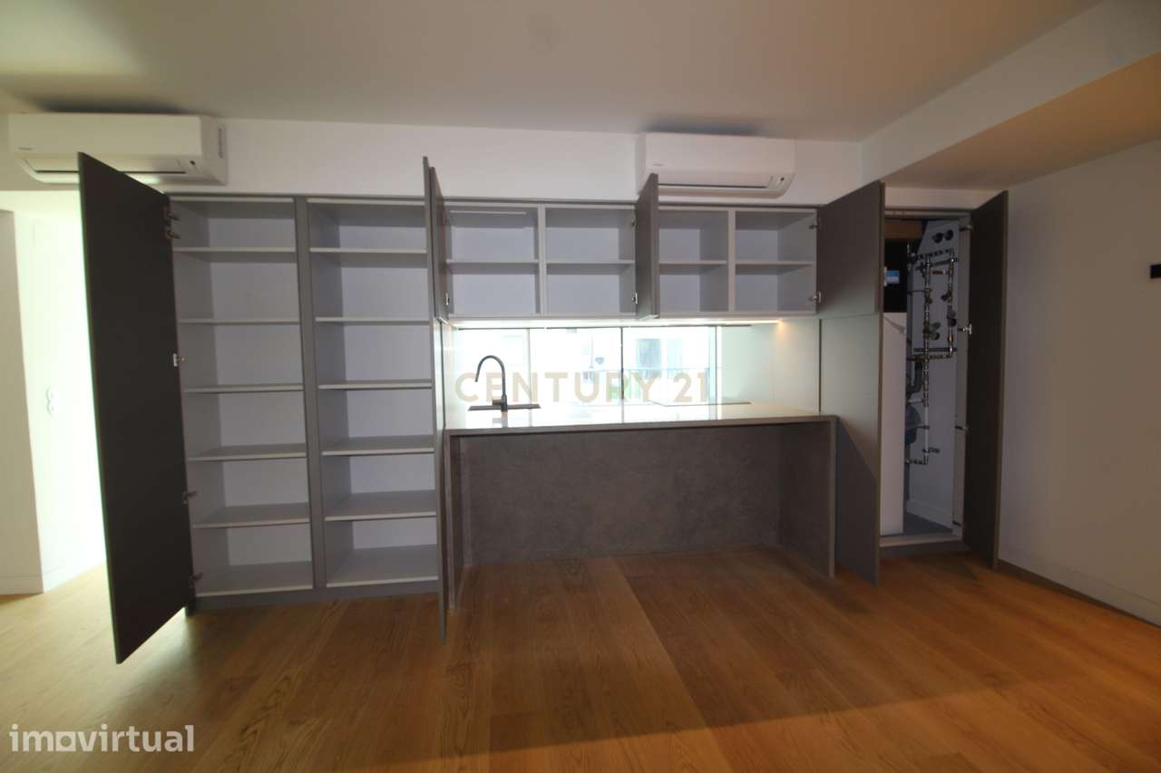Luxuosa Moradia Renovada na Estrela, Lisboa - Grande imagem: 3/22