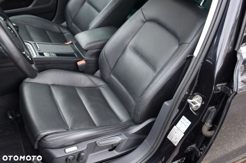 Volkswagen Passat - 23