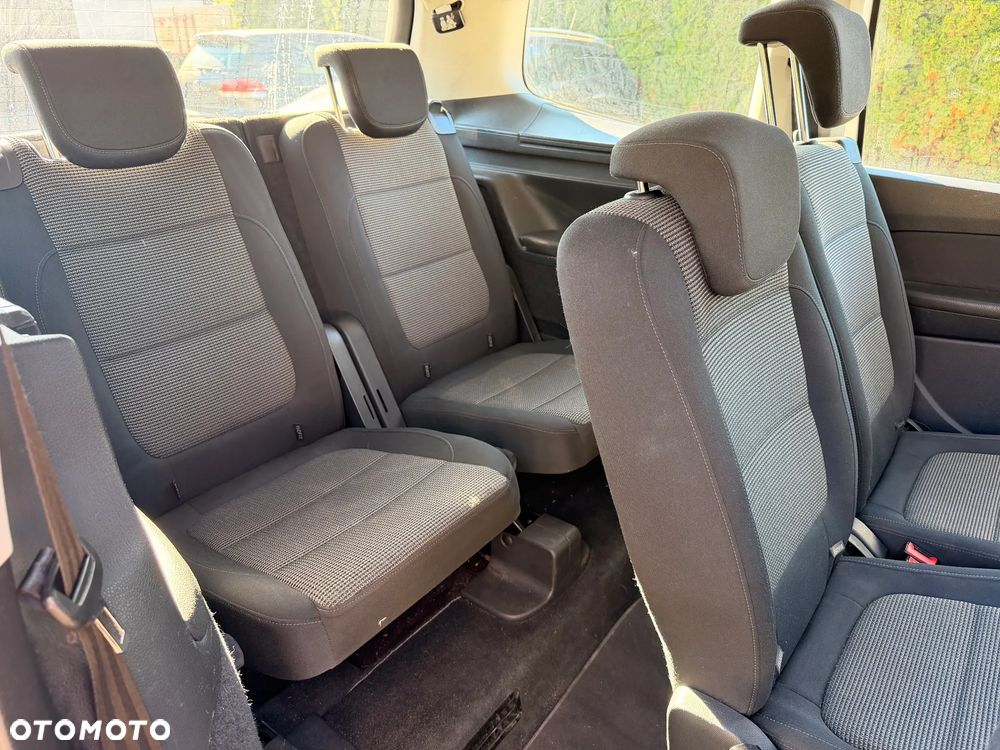 Volkswagen Sharan - 16