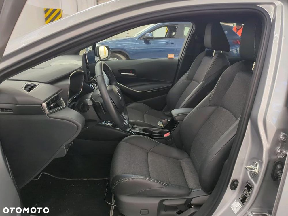 Toyota Corolla 2.0 Hybrid Style - 6