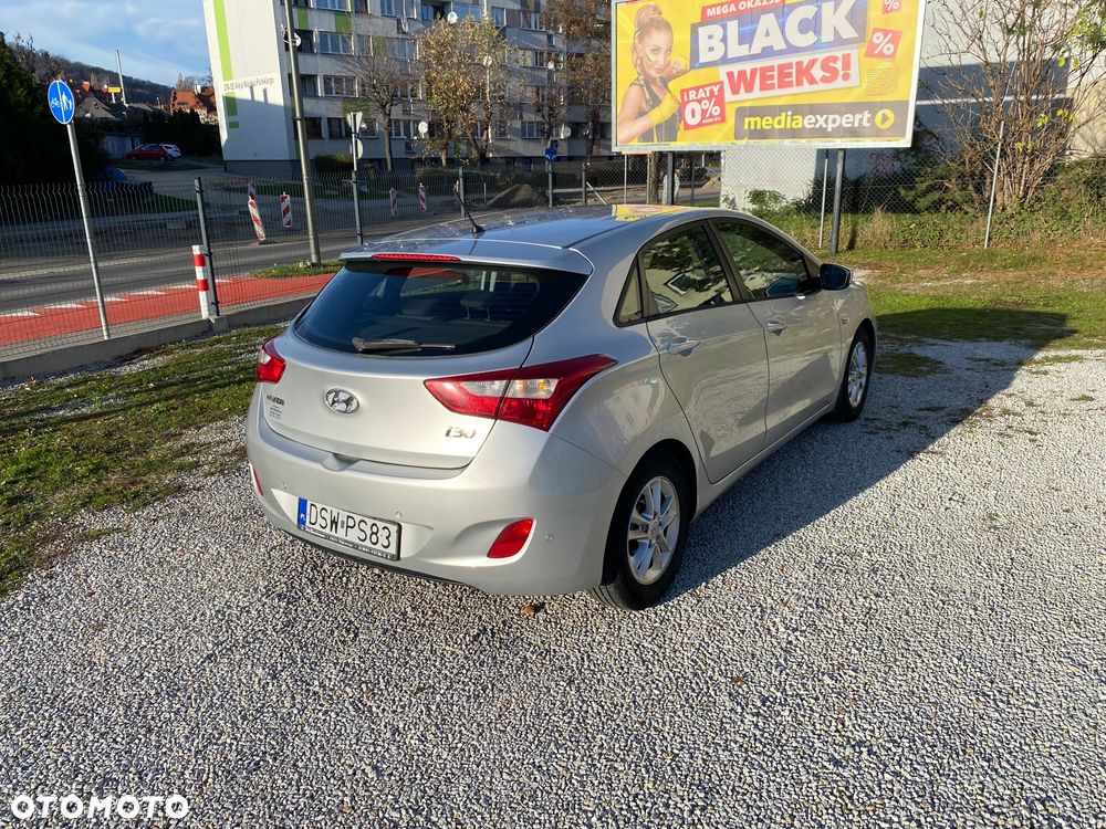 Hyundai i30 1.6 Comfort - 9