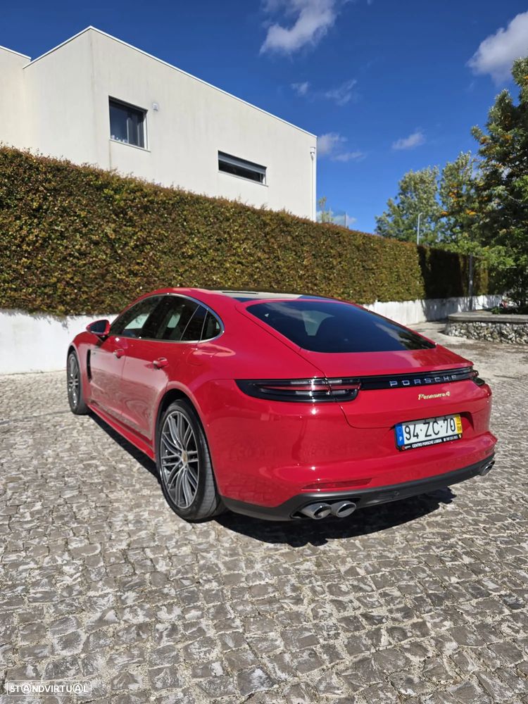 Porsche Panamera 4 E-Hybrid - 12
