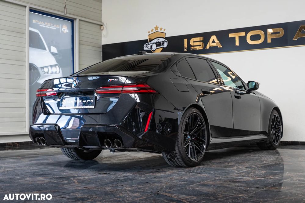 BMW M5 xDrive - 37