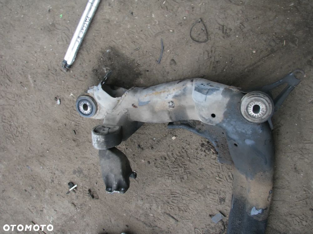 SANKI WÓZEK KOŁYSKA SILNIKA VOLKSWAGEN PASSAT B5 1.9 TDI - 2