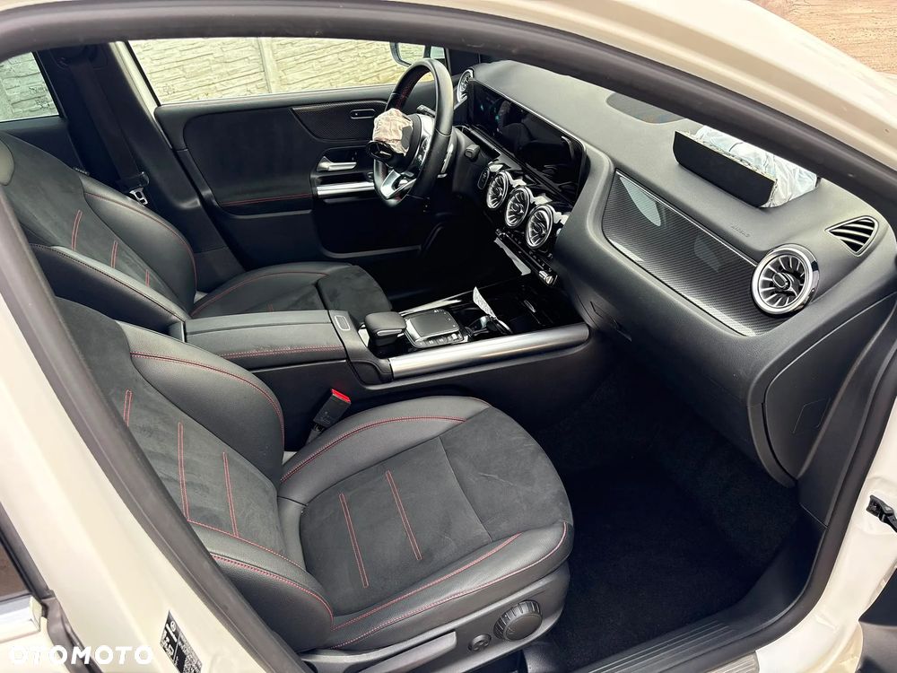 Mercedes-Benz Klasa B 250 e 8G-DCT AMG Line - 12