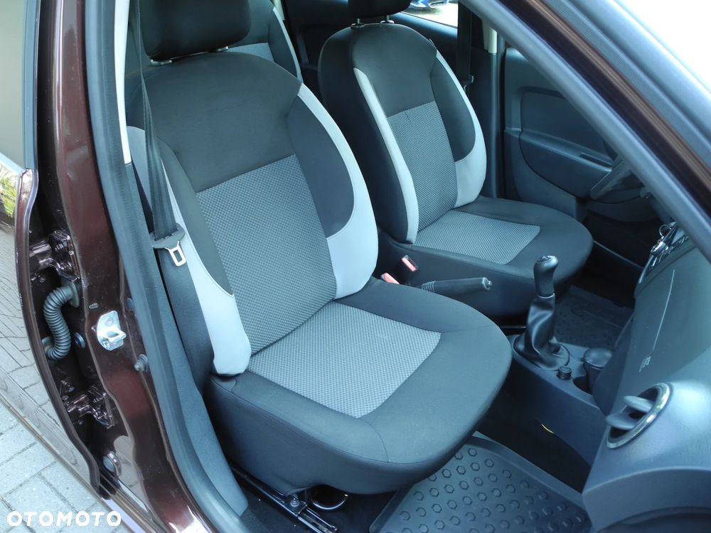 Dacia Sandero - 13
