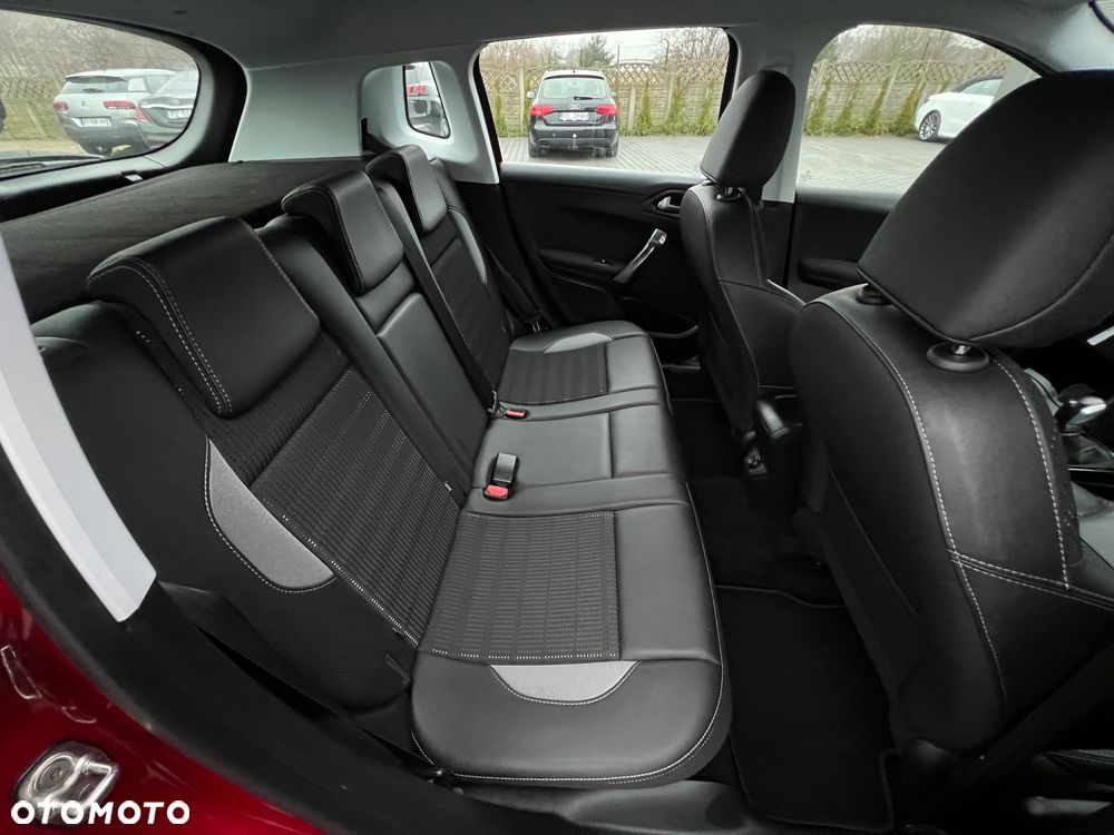 Peugeot 2008 PureTech 110 Stop&Start Allure - 31