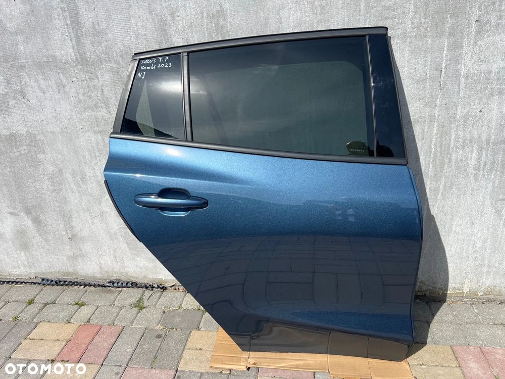 DRZWI TYŁ TYLNE PRAWE FORD FOCUS MK4 KOMBI NJ - 2