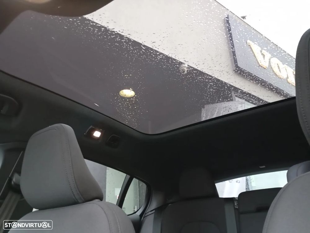 Volvo EC40 82 kWh Single Motor Extended Range Black Edition - 3