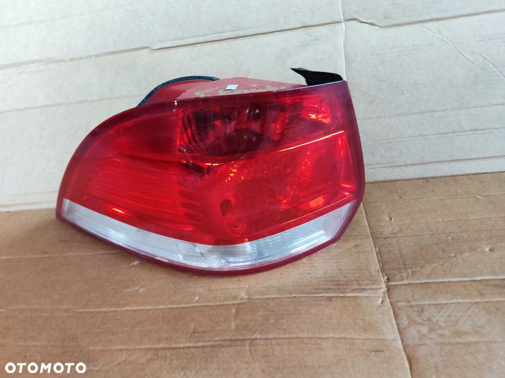 LAMPA LEWA TYLNA VW GOLF V KOMBI EUROPA