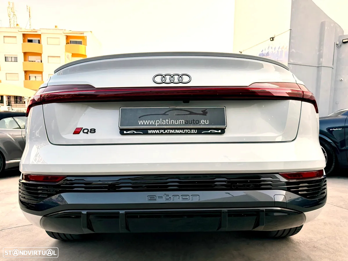 Audi Q8 e-Tron 50 quattro S line - 56