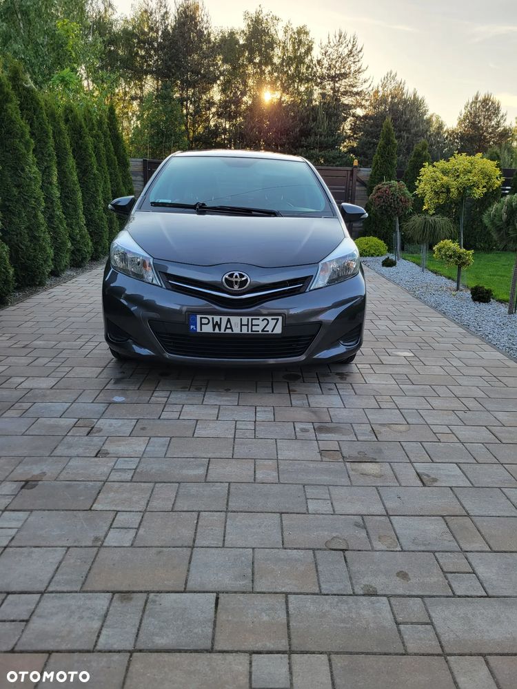 Toyota Yaris - 4