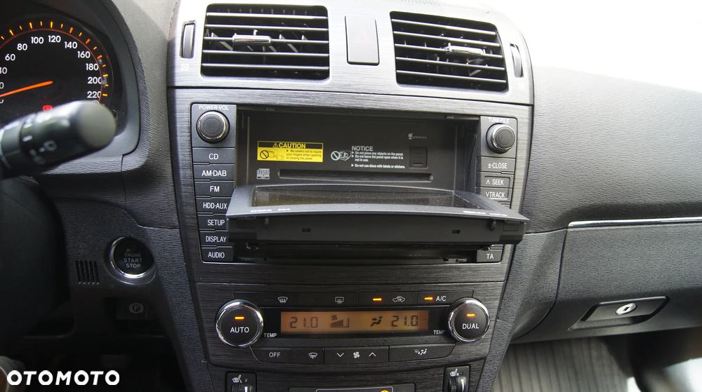 Toyota Avensis - 21