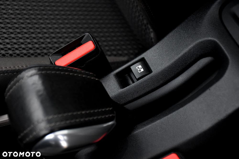 Peugeot 2008 e-HDi FAP 92 STOP & START Allure - 28