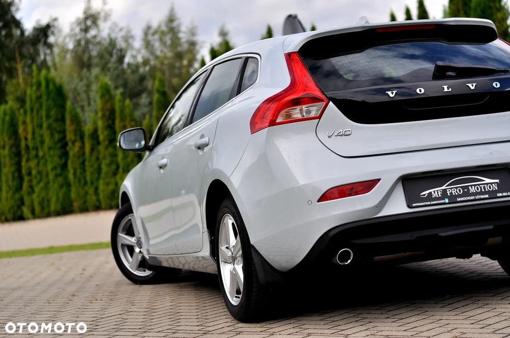 Volvo V40 D3 Inscription - 11