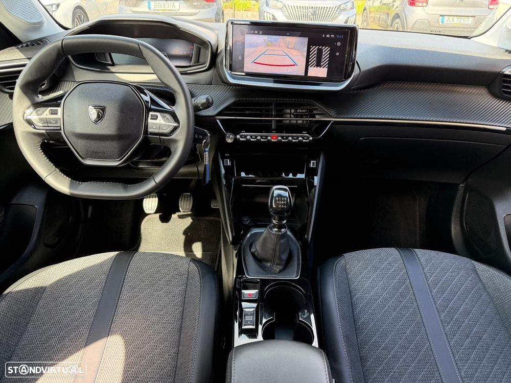 Peugeot 208 1.2 PureTech Allure - 12