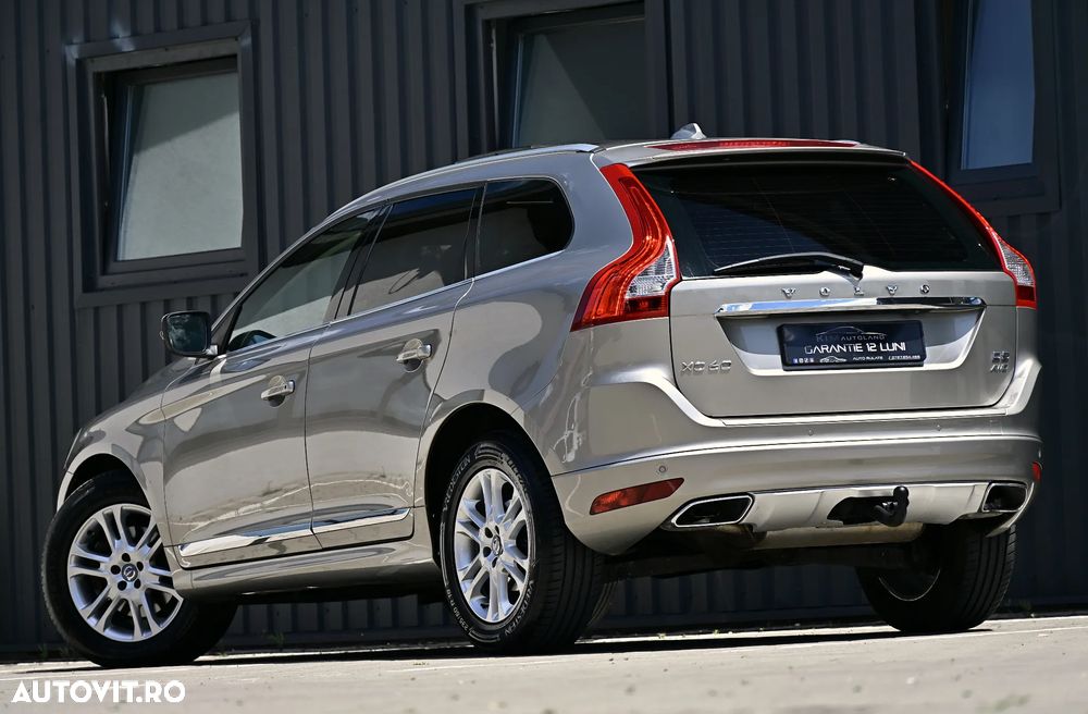 Volvo XC 60 D5 AWD Geartronic Summum - 28