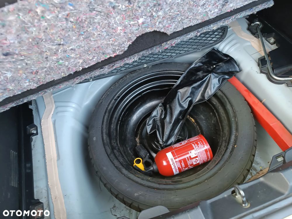 Toyota Yaris 1.0 Active - 32